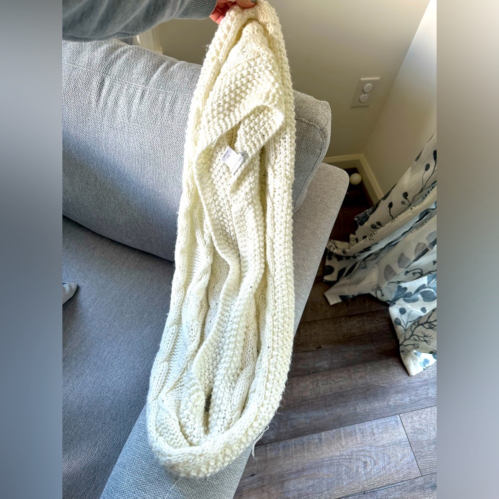 New York and Company Cable-Knit White Infinity Scarf